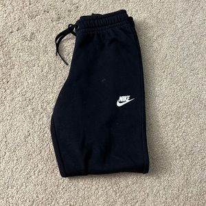 nike slim fit sweatpants